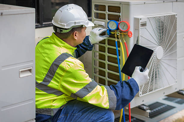 Professional Ac Installation technician working in Coupland, TX